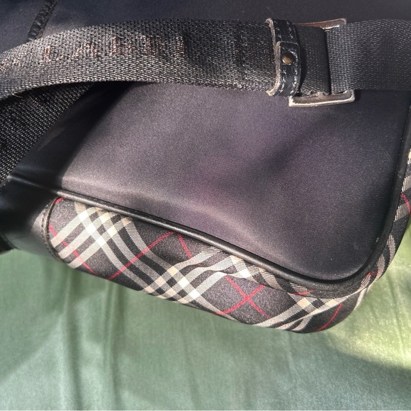 Burberry Black Label Nova Pattern Crossbody - Picture 9 of 12